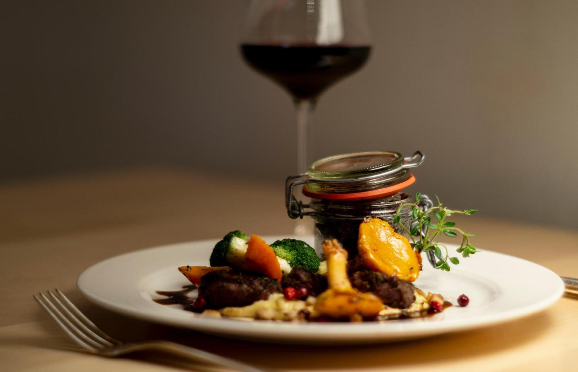 Hotel Goldener Adler - Im Sommer Silvretta Card Premium Inkludiert 이스크글 외부 사진