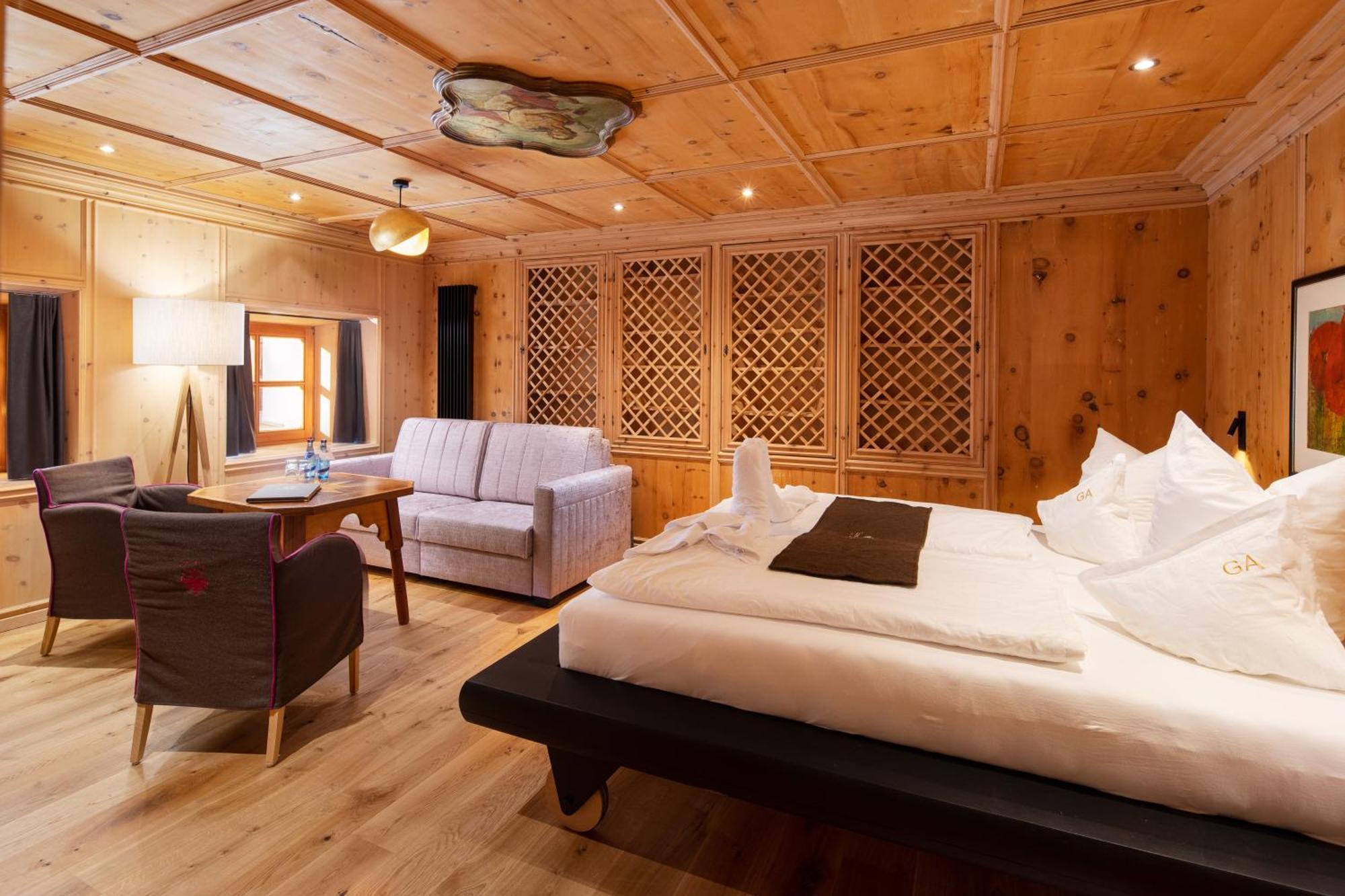 Hotel Goldener Adler - Im Sommer Silvretta Card Premium Inkludiert 이스크글 외부 사진