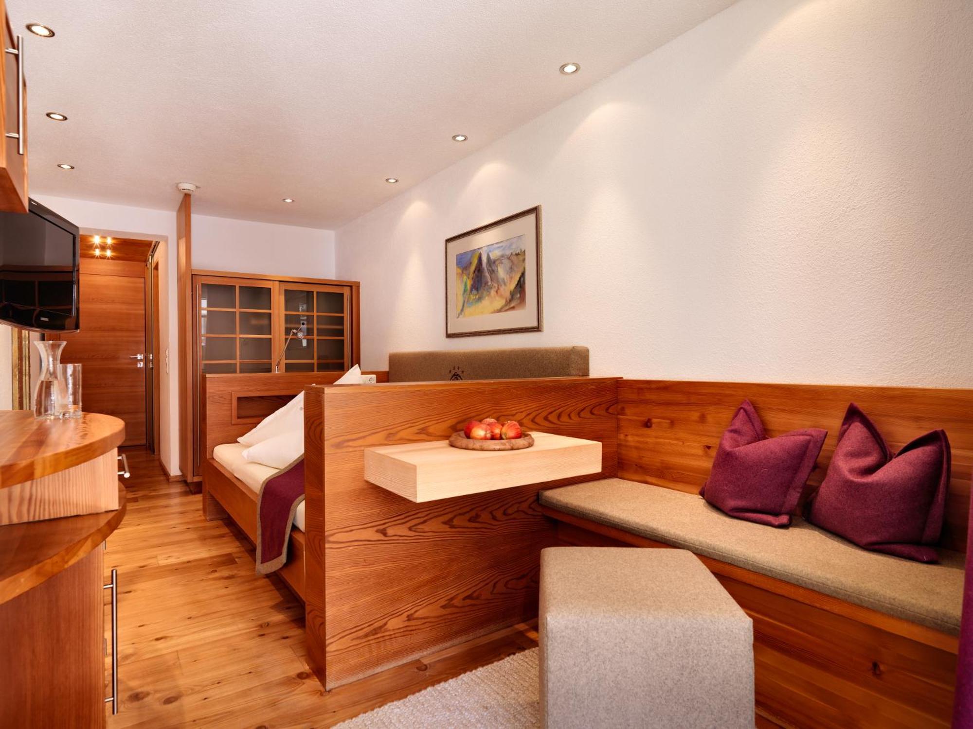 Hotel Goldener Adler - Im Sommer Silvretta Card Premium Inkludiert 이스크글 외부 사진